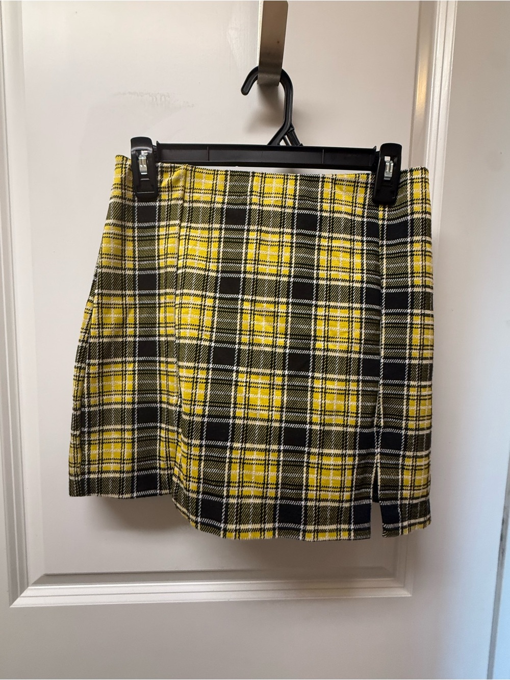 H&M Divided Yellow Black Plaid Mini Skirt Size Small Clueless Preppy
